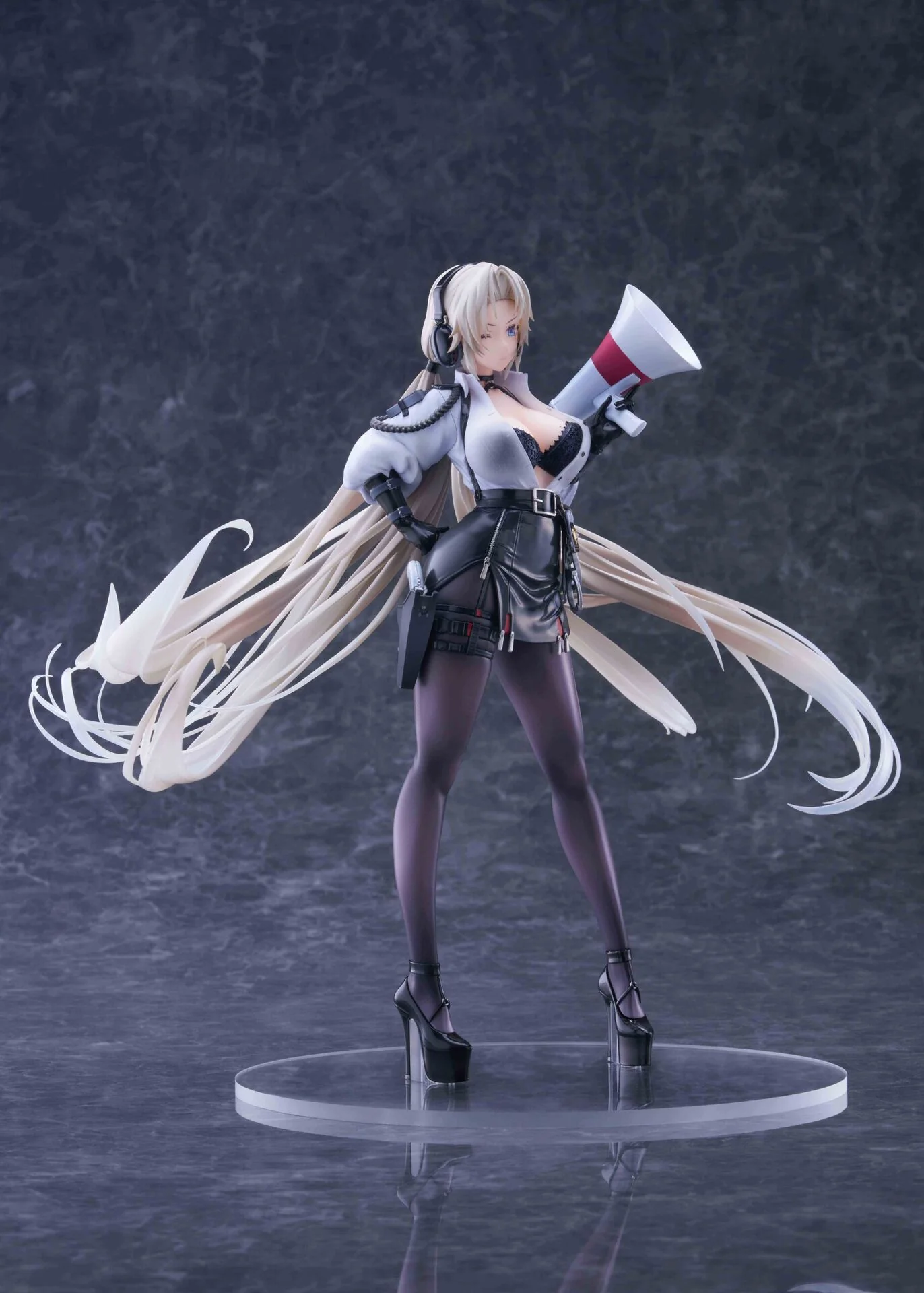 Azur Lane - Kronshtadt - Golden Head - 1/6 - Begin the Rush! (Alice Glint, Thousand) - Image 2