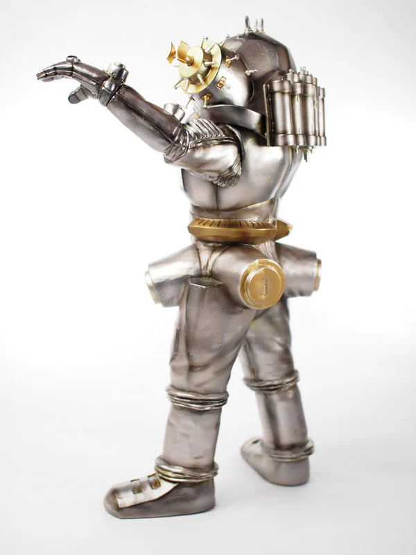 CCP 1/6 Tokusatsu Series Ultra Seven Alien Robot King Joe Gun Metal Ver. - Image 8