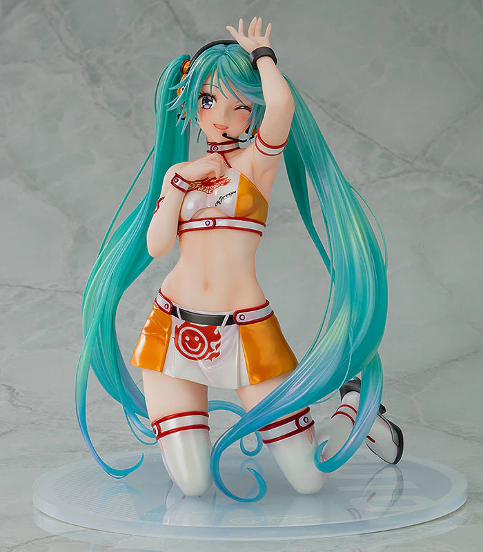 Hatsune Miku GT Project Racing Miku 2010Ver. Art by Kentaro Yabuki 1/7 - Image 3
