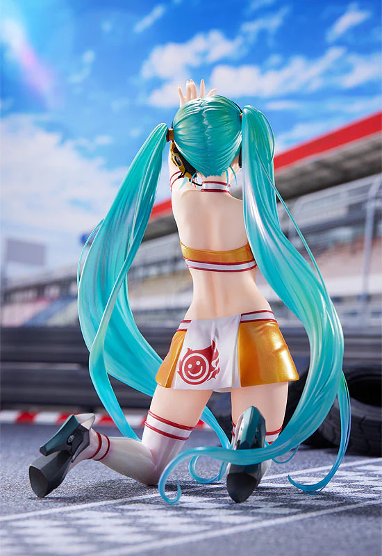 Hatsune Miku GT Project Racing Miku 2010Ver. Art by Kentaro Yabuki 1/7 - Image 7