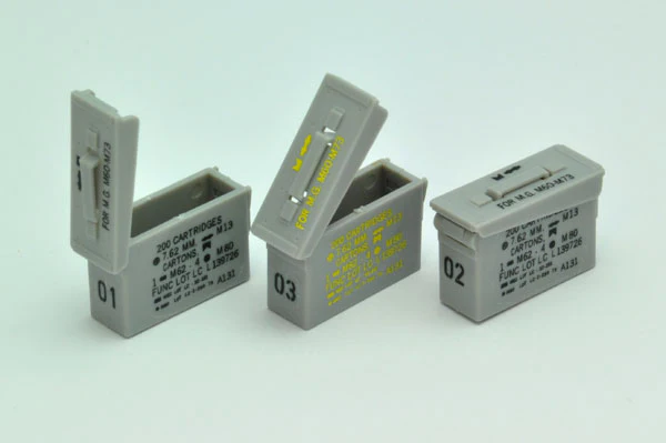 LittleArmory [LD038] Military Hard Case A3 - White x Gray 1/12 Plastic Model - Image 3