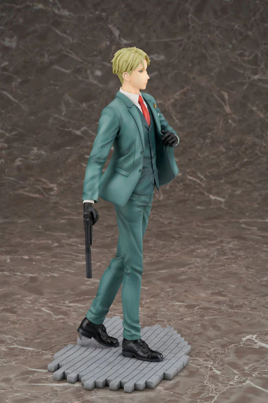 Spy x Family Loid Forger 1/7 - Image 2